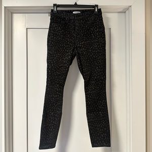 Good American Good Legs Crop Skinny Jeans - Black Leopard